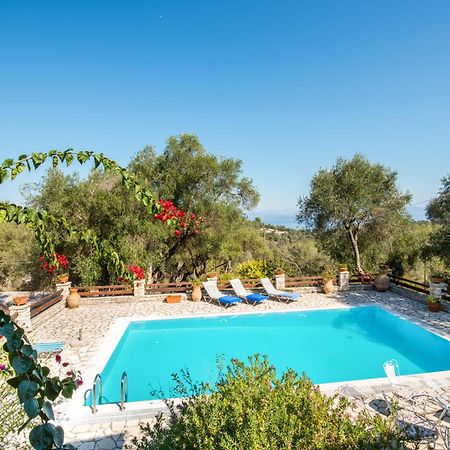 Villa Maritsa, Magazia Gaios Buitenkant foto