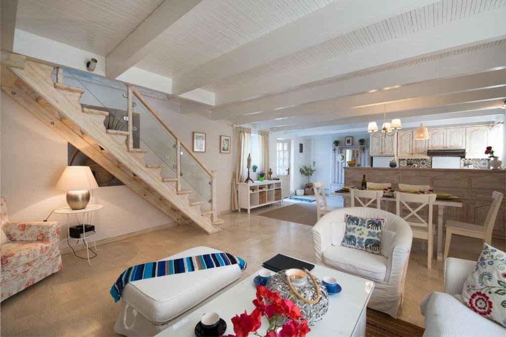 Villa Maritsa, Magazia Gaios Buitenkant foto